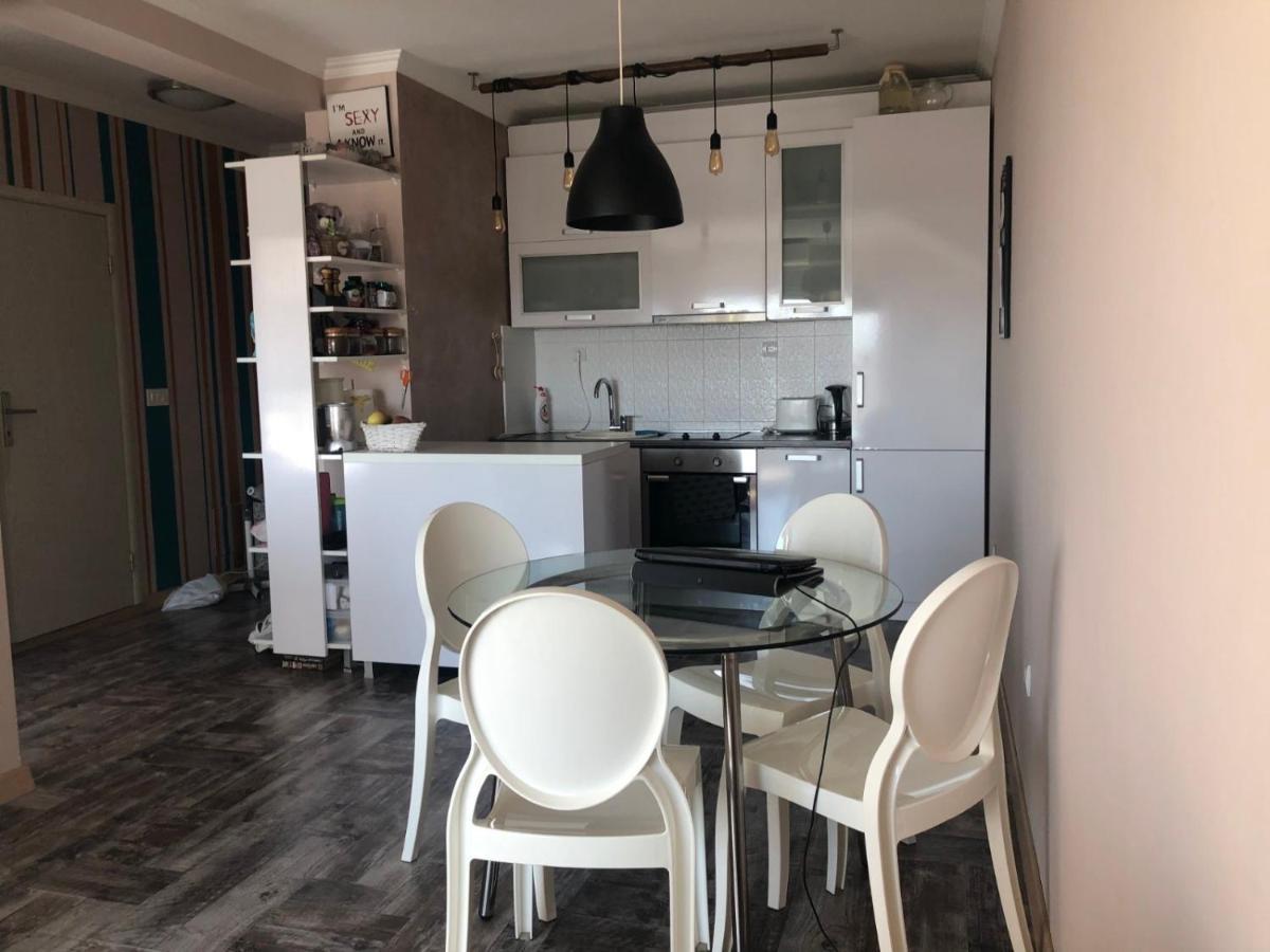 Gala Apartment Teodo Esterno foto